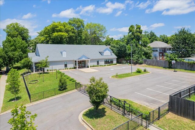 1430 Poplar
