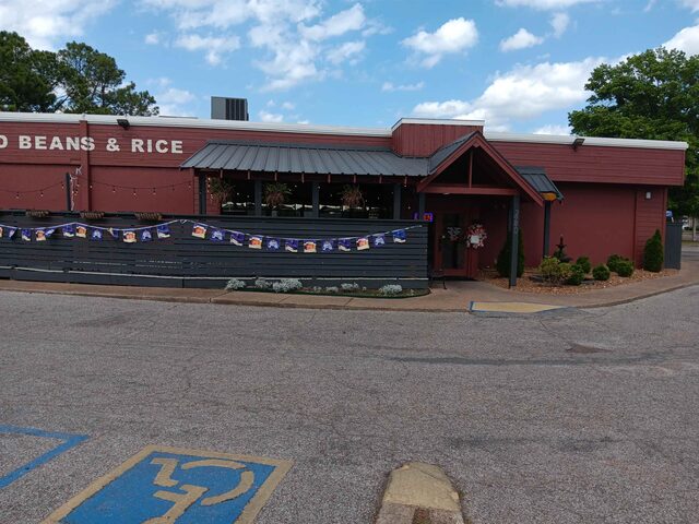 2740 Bartlett