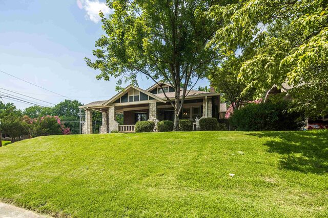 1852 Lyndale