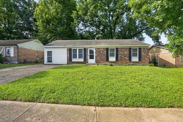 3433 Beech Grove
