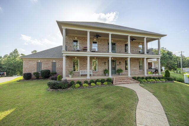 220 Anchor Bay