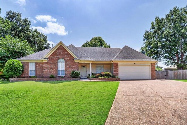3929 Carrie Brook