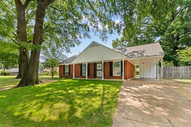 2885 Clearbrook