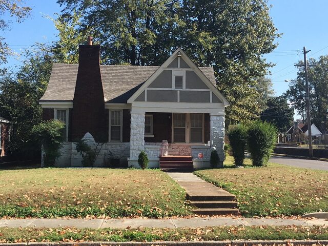 864 Dickinson