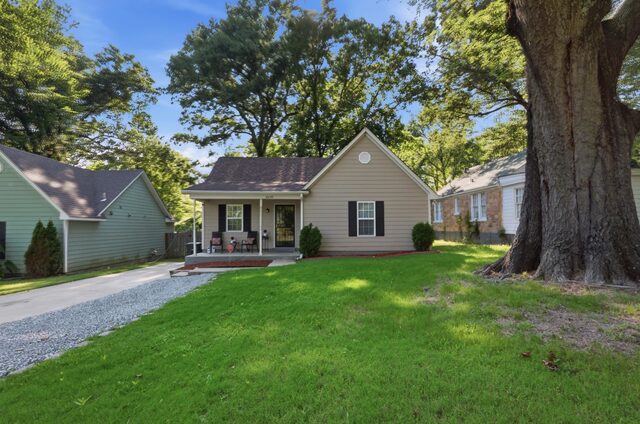 2675 Woodlawn