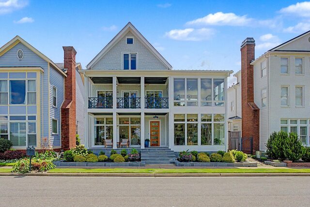 896 River Park