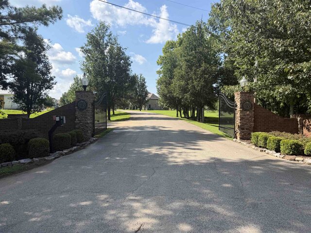 55 Lake Pointe
