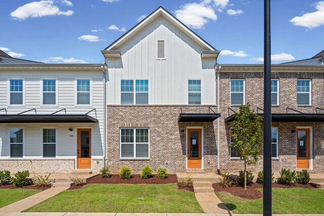 3053 Portage