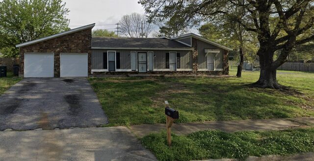 4180 Runningbrook
