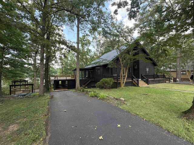 245 Holiday Hills