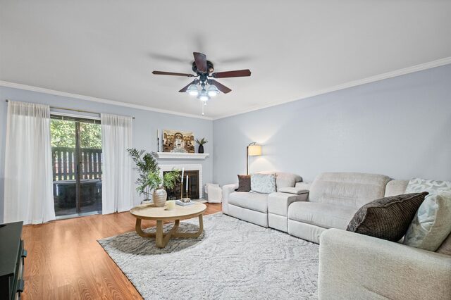 736 Forest Lake