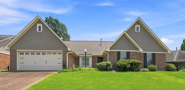 8237 Crimson Creek