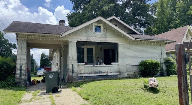 1551 Waverly