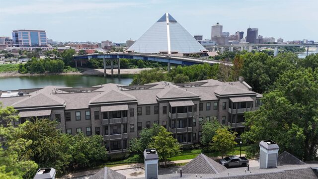 680 Harbor Bend