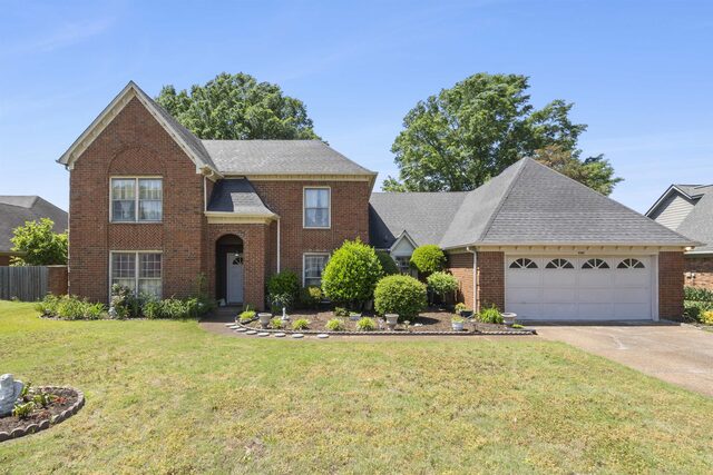 2033 Westbriar