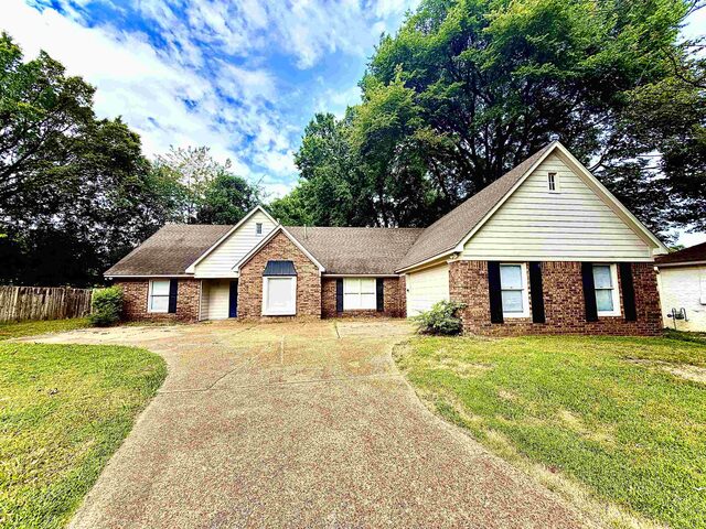 4801 Bradfield