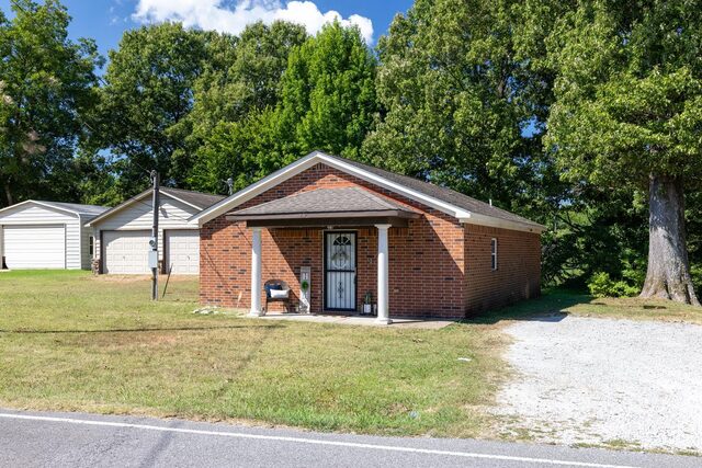 6805 Richardson Landing