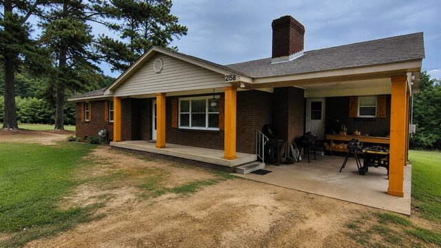 2158 Barlow