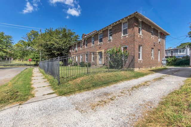 1292 Court