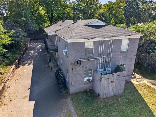 1178 Evergreen