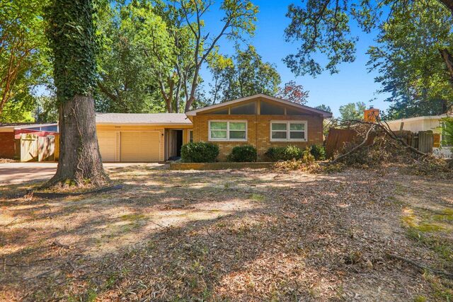 3046 Brookdale