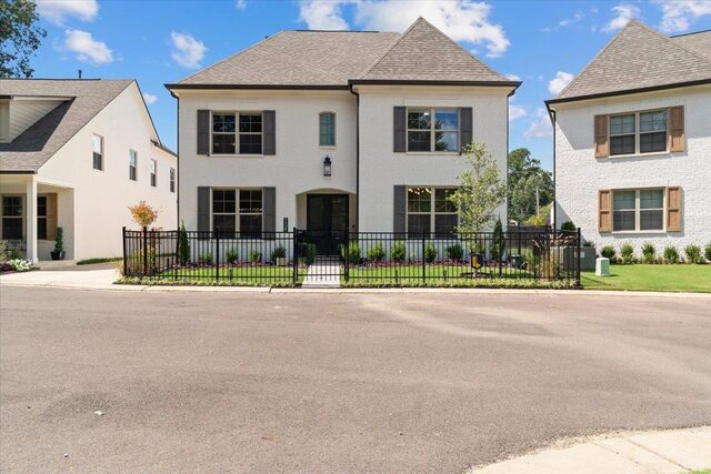 1121 Park Green
