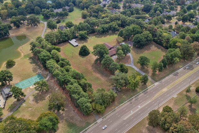 2566 Houston Levee