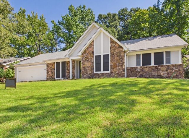4320 Northwood Hills