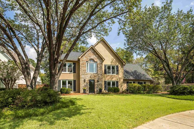 2730 Fairway Glen