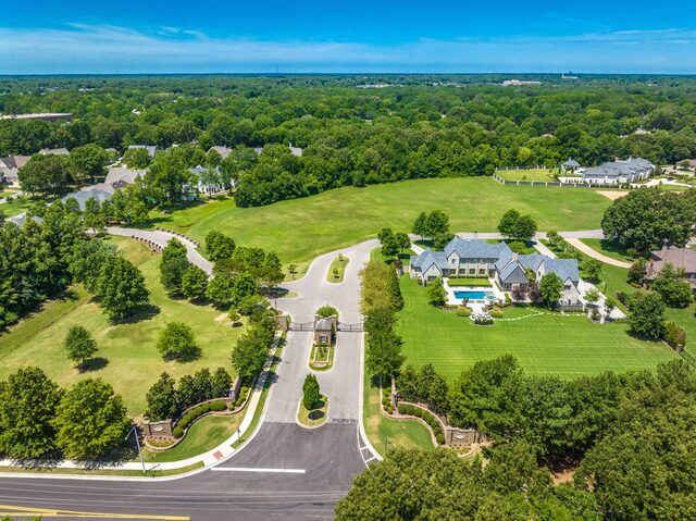0 Dubray Manor