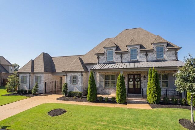 711 Cypress View