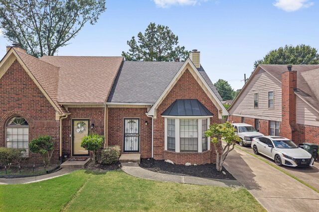 6717 Ross Ridge