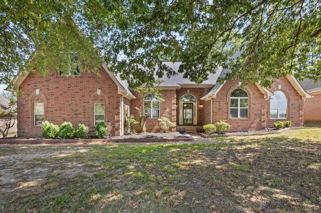 4890 Rivercrest