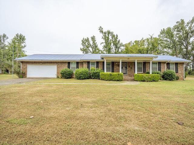 660 Hinton