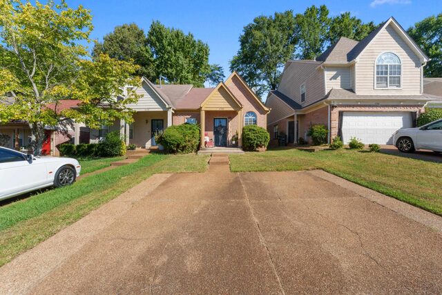 6702 Whitten Pine